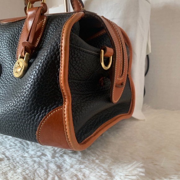 SOLD Vintage Dooney AWL Gladstone Satchel - Picture 3 of 16